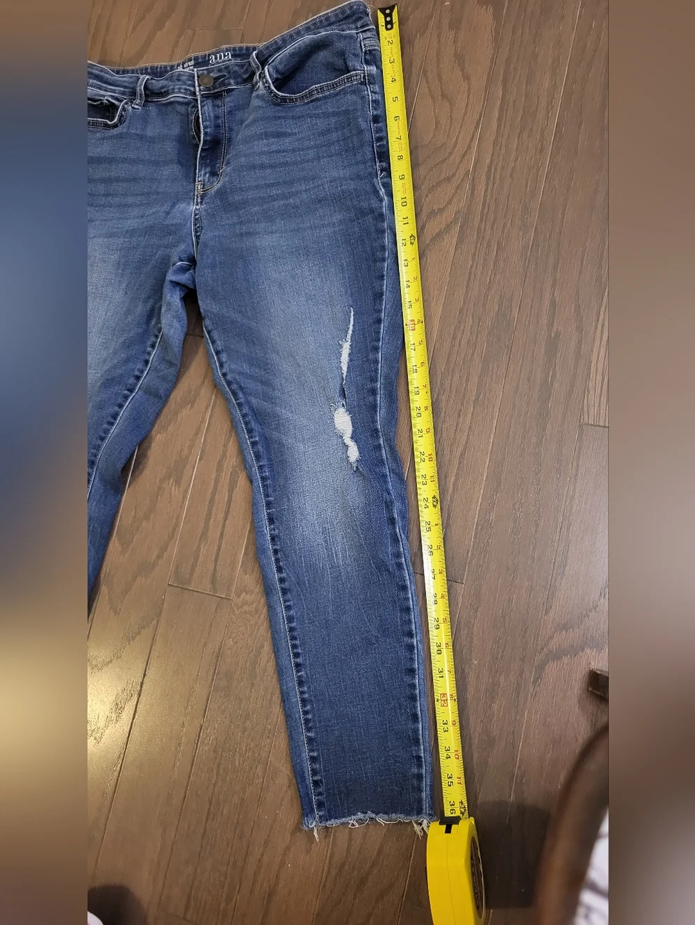a.n.a  Mid rise Jegging - Picture 2 of 5